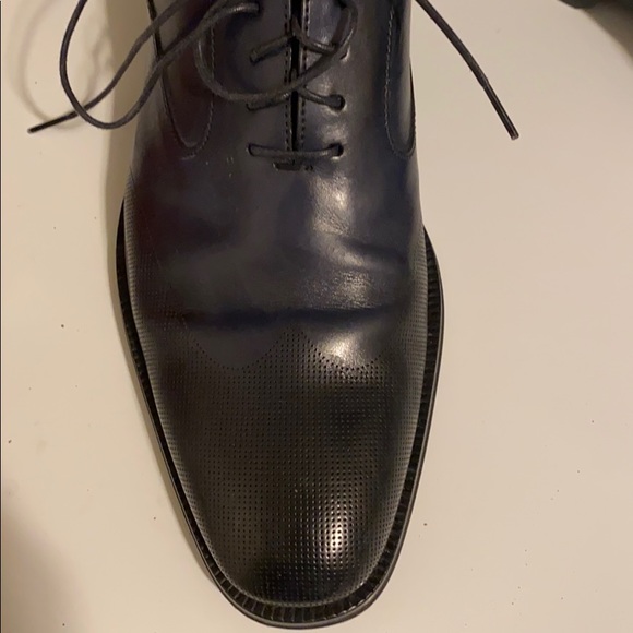 Hugo Boss dress shoes - Picture 3 of 5